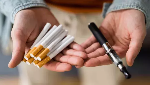 La cigarette électronique pour arrêter de fumer : Une bonne ou mauvaise idée?